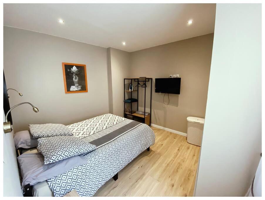 T 2 Calme&Douceur Apartment Tarbes Bagian luar foto